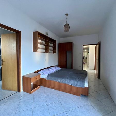 Apartments Palit Rab Exterior foto